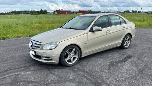 Mercedes-Benz C Somero - изображение 1