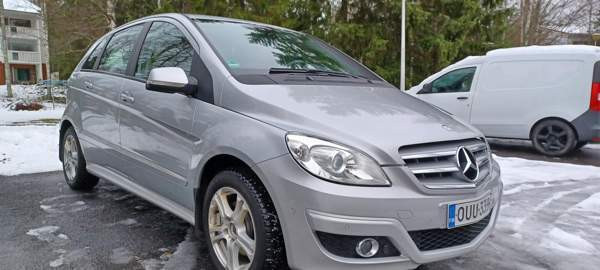 Mercedes-Benz B Tampere - valokuva 1