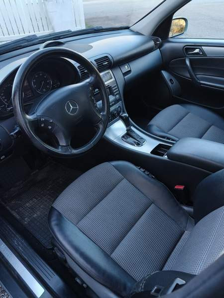 Mercedes-Benz C Nokia - photo 8