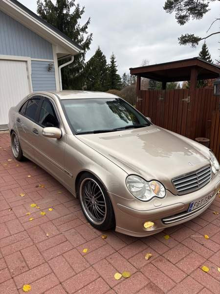 Mercedes-Benz C Nurmijärvi - valokuva 1