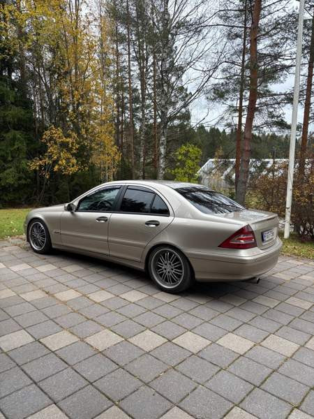 Mercedes-Benz C Nurmijärvi - valokuva 4
