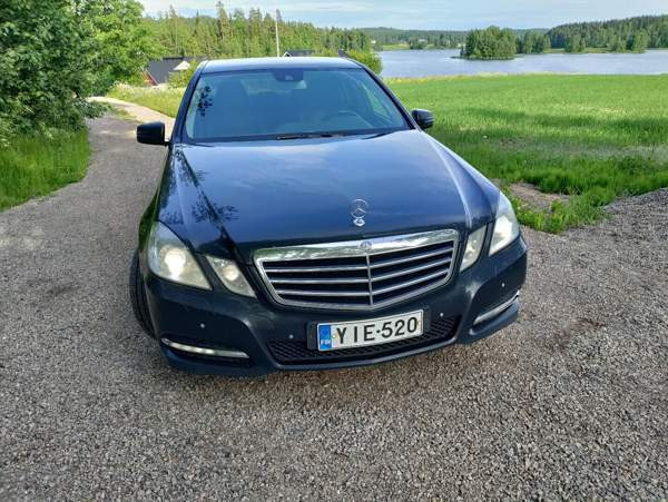 Mercedes-Benz E Jyvaeskylae - photo 3