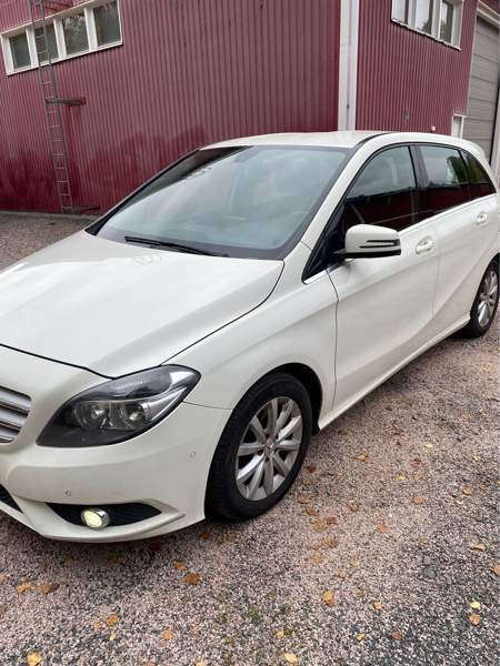 Mercedes-Benz B Järvenpää - valokuva 3