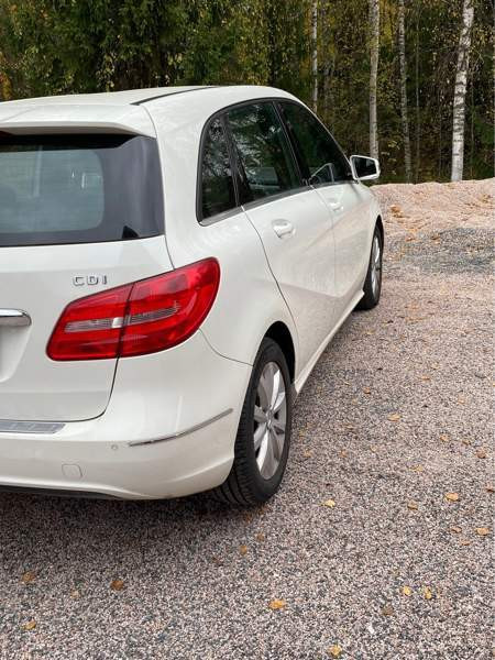 Mercedes-Benz B Järvenpää - valokuva 5