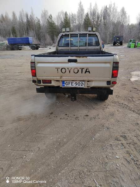 Toyota Hilux Kivijärvi - valokuva 5