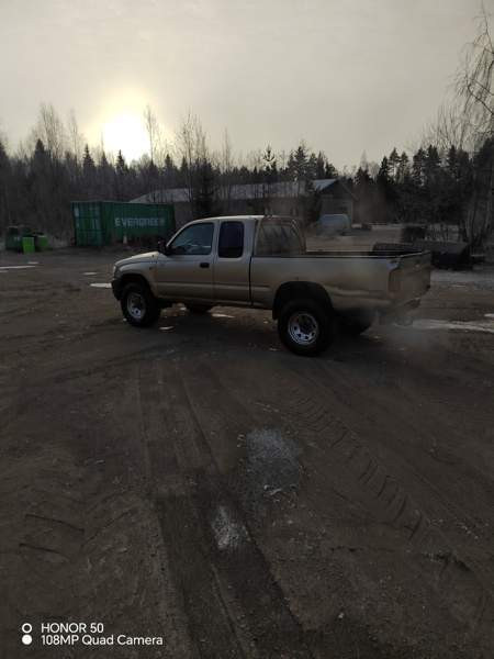 Toyota Hilux Kivijärvi - valokuva 1