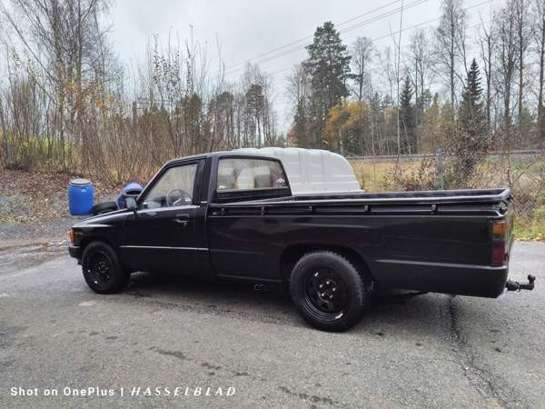 Toyota Hilux Лемпяаля - изображение 2