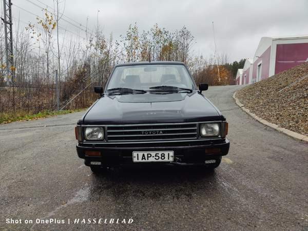 Toyota Hilux Лемпяаля - изображение 8