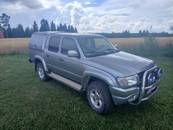 Toyota Hilux Kitee - valokuva 2