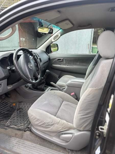 Toyota Hilux Uusikaupunki - valokuva 3