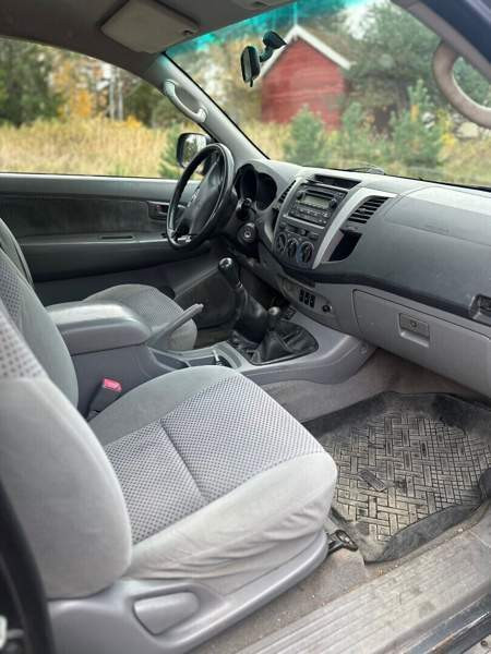 Toyota Hilux Uusikaupunki - valokuva 7