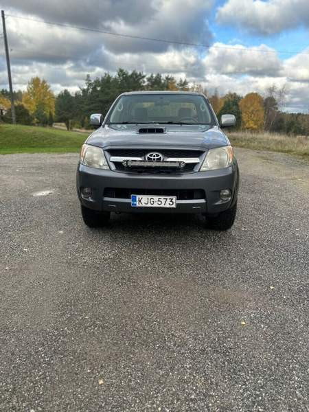 Toyota Hilux Uusikaupunki - valokuva 5