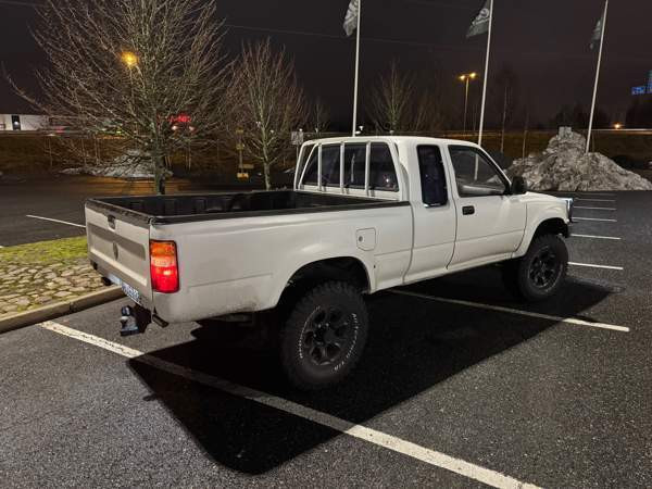 Toyota Hilux Yloejaervi - photo 3
