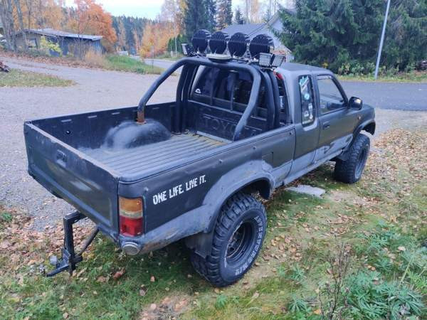 Toyota Hilux Jyväskylä - valokuva 5