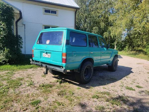 Toyota Land Cruiser Lodeynoye Pole - valokuva 3