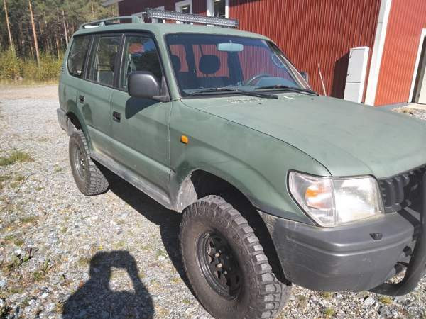 Toyota Land Cruiser Butterworth - photo 3