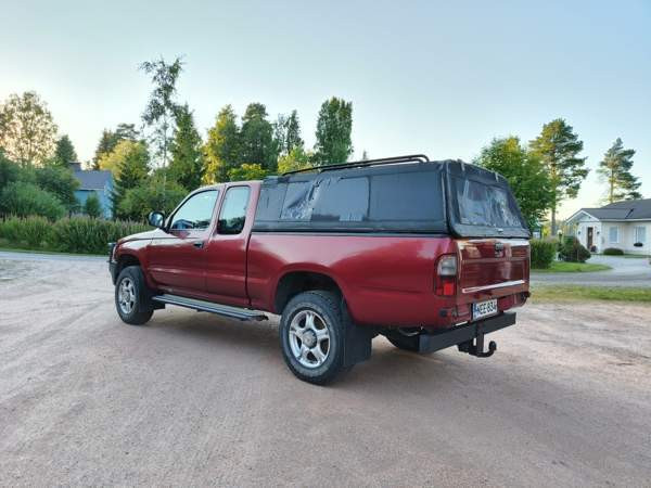 Toyota Hilux Kaustinen - valokuva 2