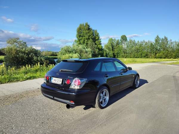 Lexus IS Taksimo – foto 3