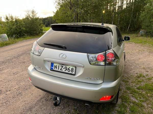 Lexus RX Helsinki - valokuva 4