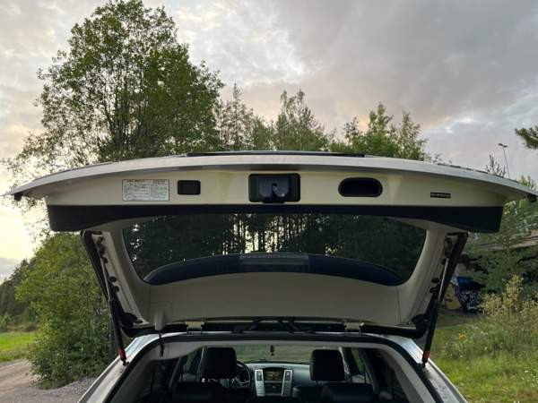 Lexus RX Helsinki - valokuva 5