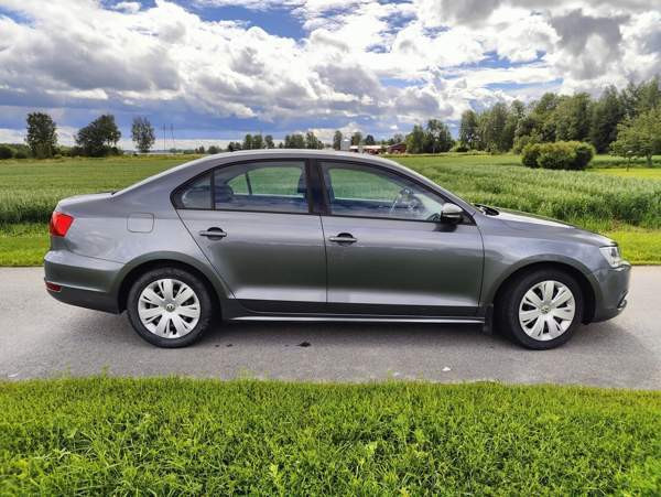 Volkswagen Jetta Alahärmä - valokuva 3