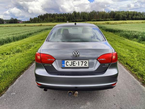 Volkswagen Jetta Alahärmä - valokuva 4