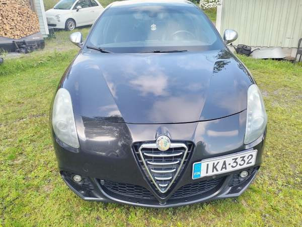 Alfa Romeo Giulietta Nokia - valokuva 1