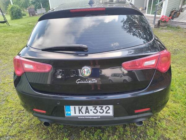 Alfa Romeo Giulietta Nokia - valokuva 5