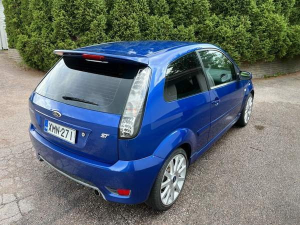 Ford Fiesta Турткуль - изображение 1