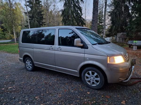 Volkswagen Caravelle Pöytyä - valokuva 1