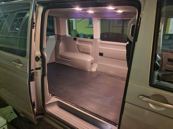 Volkswagen Caravelle Pöytyä - valokuva 2