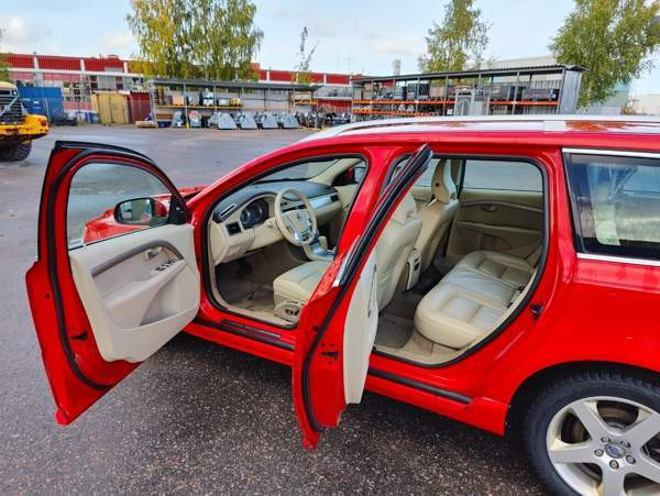 Volvo V70 Jaervenpaeae – foto 7