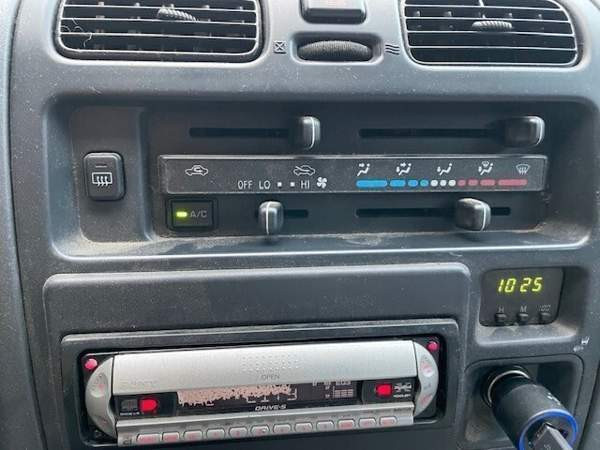 Toyota Hiace Valkeakoski - photo 6