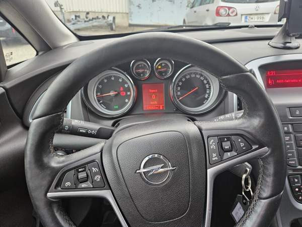 Opel Astra Helsinki - photo 8