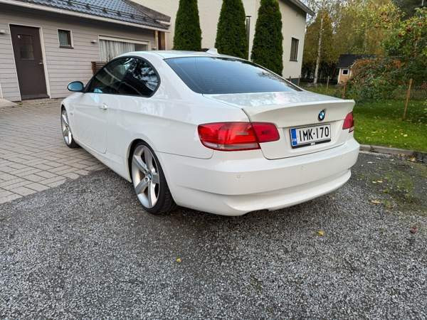 BMW 320 Nokia - valokuva 5