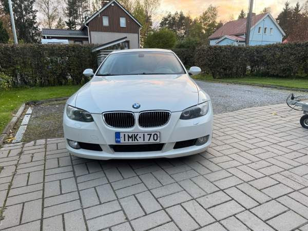 BMW 320 Nokia - valokuva 2