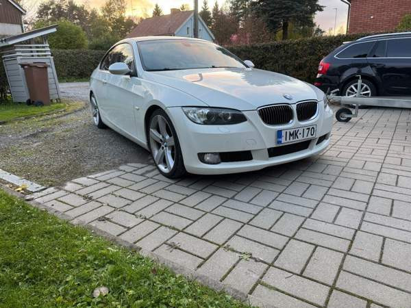 BMW 320 Nokia - valokuva 7