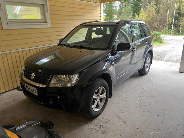 Suzuki Grand Vitara Soini - valokuva 1