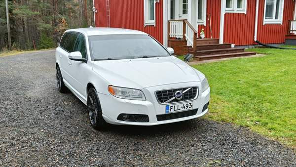 Volvo V70 Haukipudas - valokuva 1
