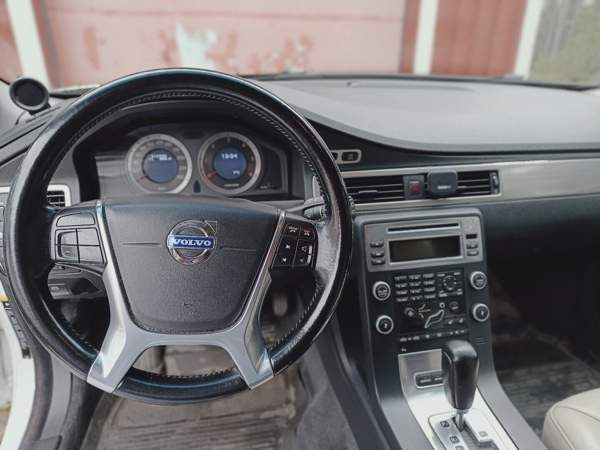 Volvo V70 Haukipudas - valokuva 5
