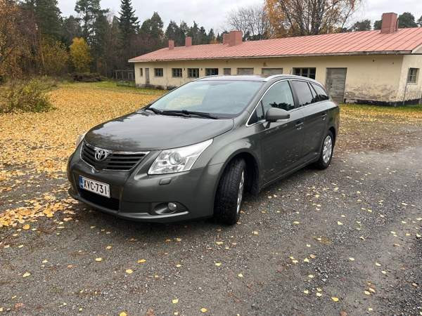 Toyota Avensis Jakobstad - valokuva 2