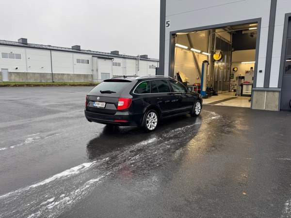 Skoda Superb Ювяскюля - изображение 3