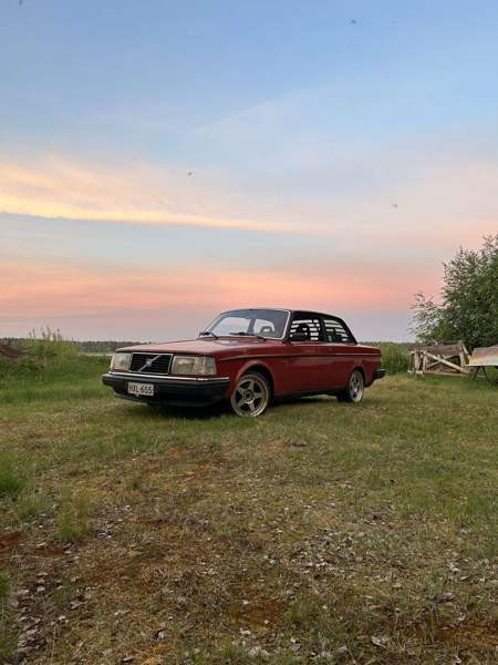 Volvo 242 Kaustinen - photo 1