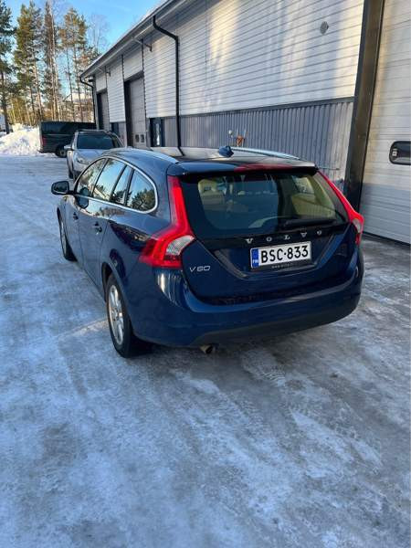 Volvo V60 Jyväskylä - valokuva 3