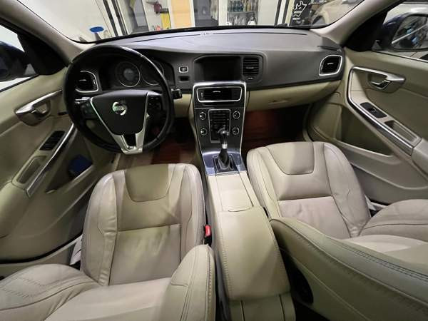 Volvo V60 Jyväskylä - valokuva 5