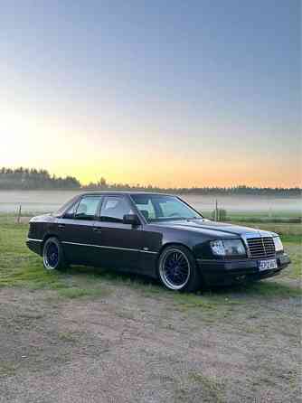 Mercedes-Benz 300 Raahe