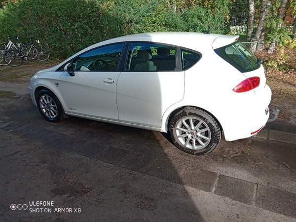 Seat Leon Oulu - valokuva 4