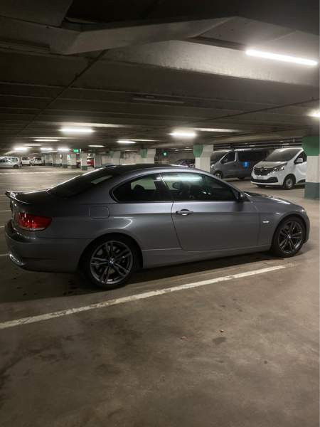 BMW 330 Espoo - valokuva 5