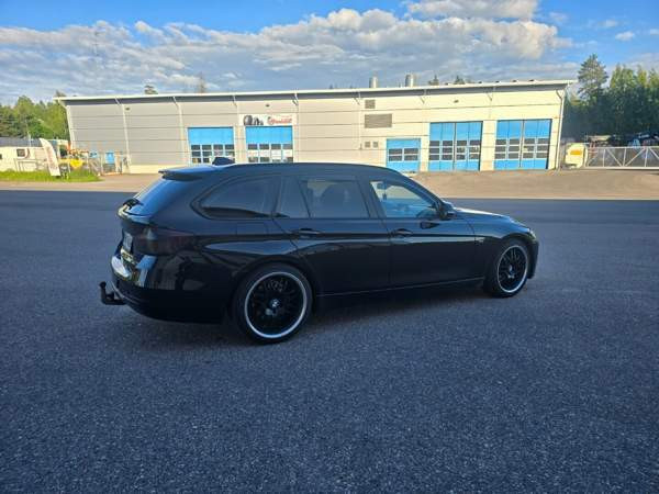 BMW 320 Vantaa - valokuva 7