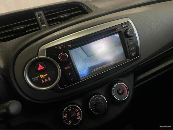 Toyota Yaris Espoo - valokuva 6